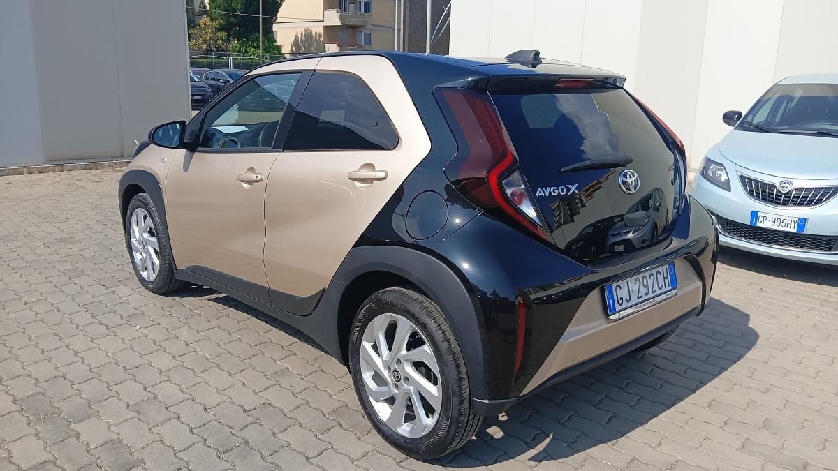 Toyota Aygo X 1.0 VVT-i 72 CV 5 porte Trend